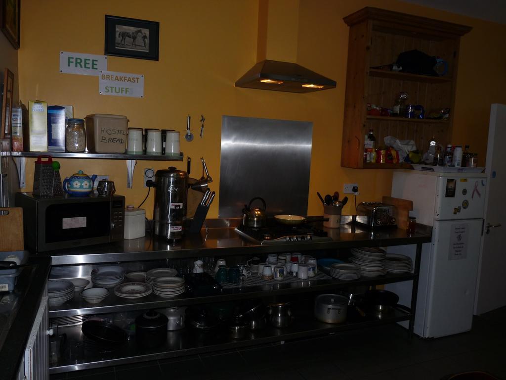 Macgabhainns Backpackers Hostel Kilkenny Buitenkant foto