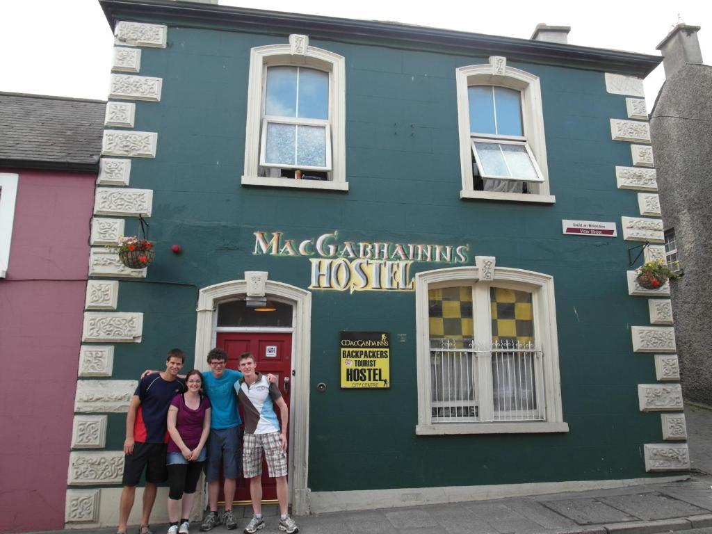 Macgabhainns Backpackers Hostel Kilkenny Buitenkant foto