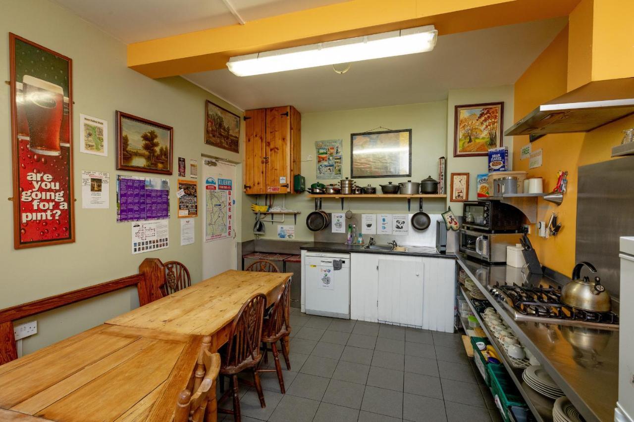 Macgabhainns Backpackers Hostel Kilkenny Buitenkant foto